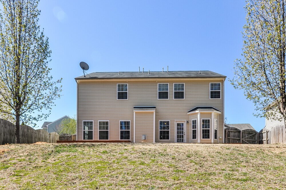 Building Photo - 1544 Cairo Way