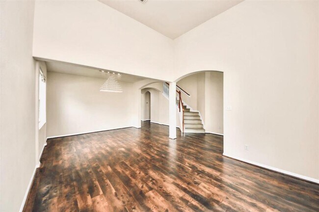 Building Photo - 6902 Sterling Meadow Dr