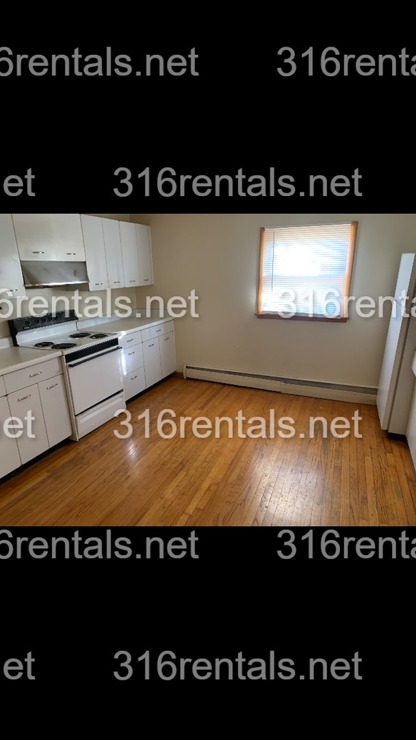 Building Photo - $495 - 1 bed 1 bath - Multi Family Home