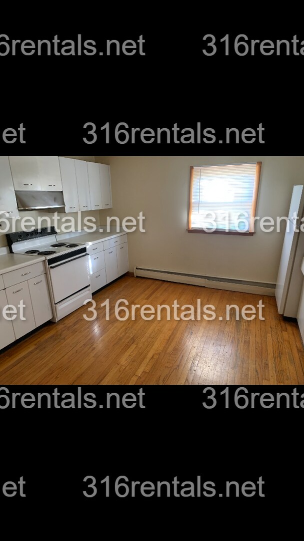 Primary Photo - $495 - 1 bed 1 bath - Multi Family Home