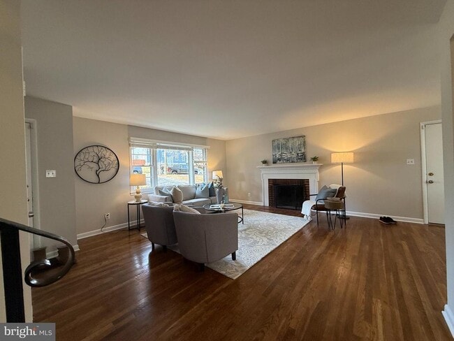 Building Photo - 1101 Dead Run Dr