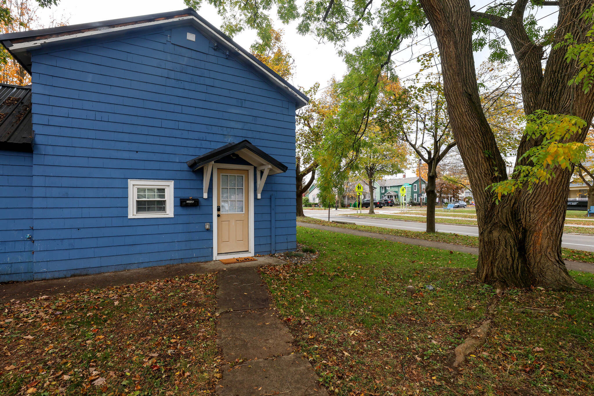 Building Photo - 2280 Grand Central Ave