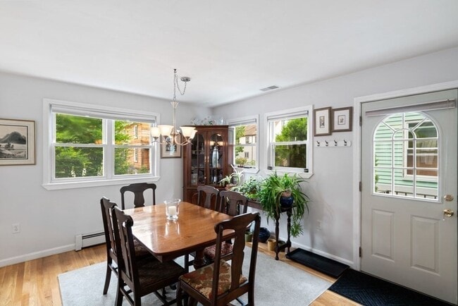 Building Photo - 45 Magoun St