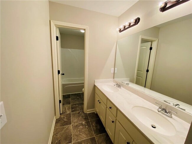 Building Photo - 1759 Miller Springs Dr