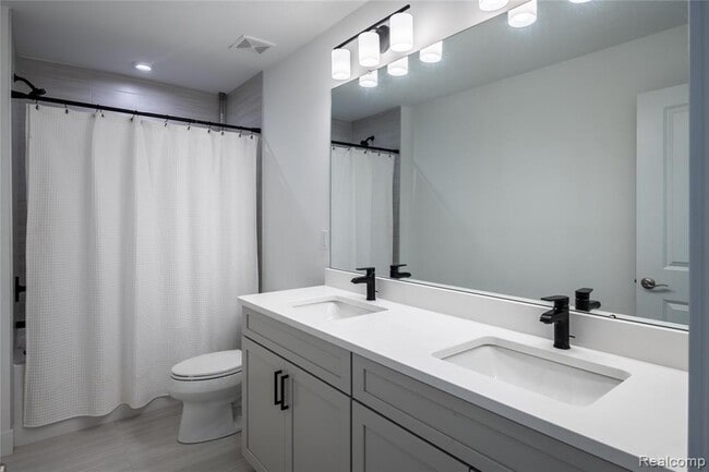 Building Photo - 5556 Hobart Ct