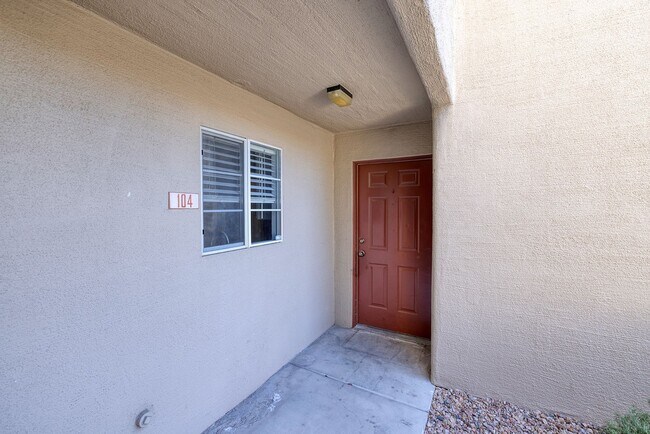 Building Photo - Gated First Floow Summerlin Condo - 2 Bedrooms 2 Bath