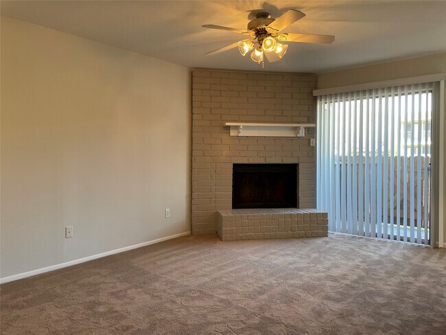 Building Photo - 18800 Egret Bay Blvd