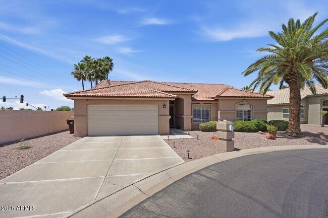 Building Photo - 24950 S Lakewood Dr
