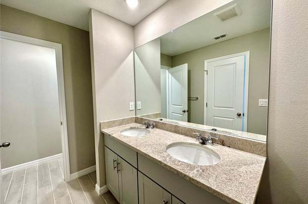 Building Photo - 5852 Ocean Isle Dr
