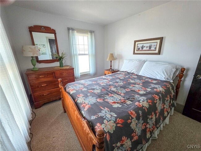 Building Photo - 5358 W Lake Rd