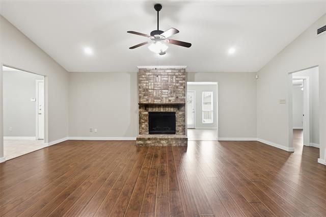 Building Photo - 4545 Hartford Dr