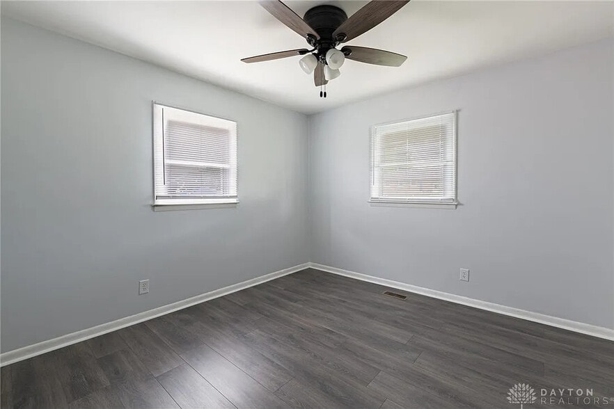 Building Photo - 4701 Tall Oaks Dr