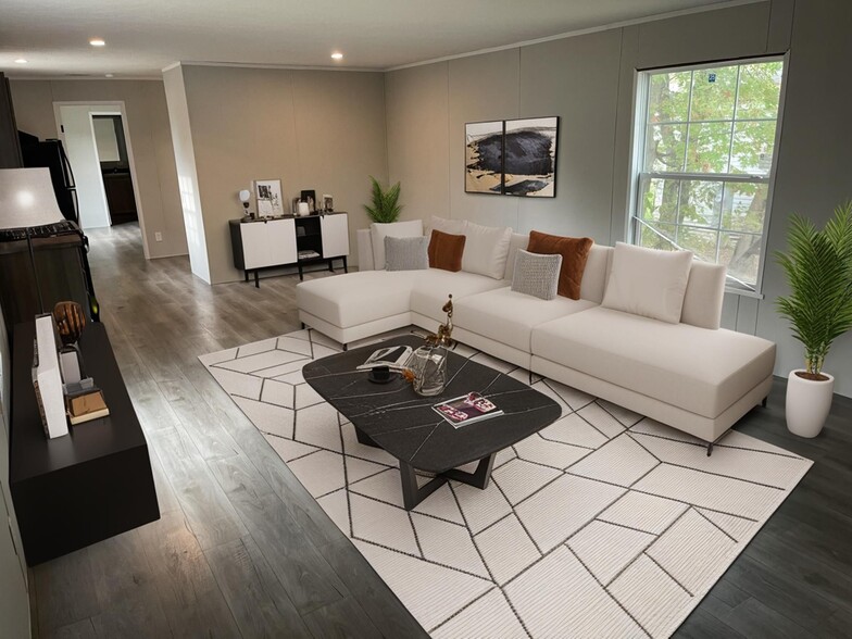 Primary Photo - 47 Claremont St