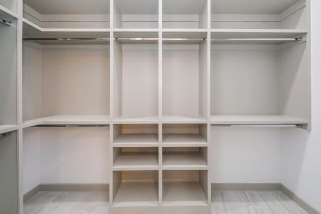 Building Photo - 8120 Stillmeadow Ct