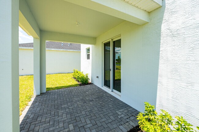 Building Photo - 3544 Angler Dr