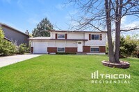 Building Photo - 1515 Saratoga Dr