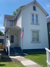 Building Photo - 461 Oakwood Ave