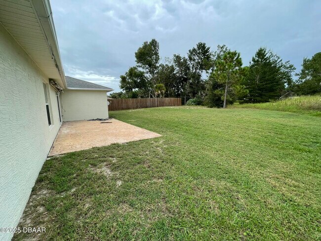 Building Photo - 232 Fountain Lake Blvd