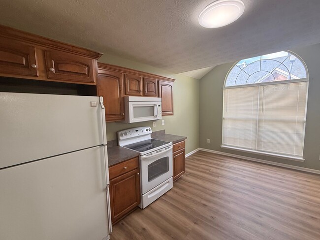 Building Photo - Patio Home in Yorktown Area