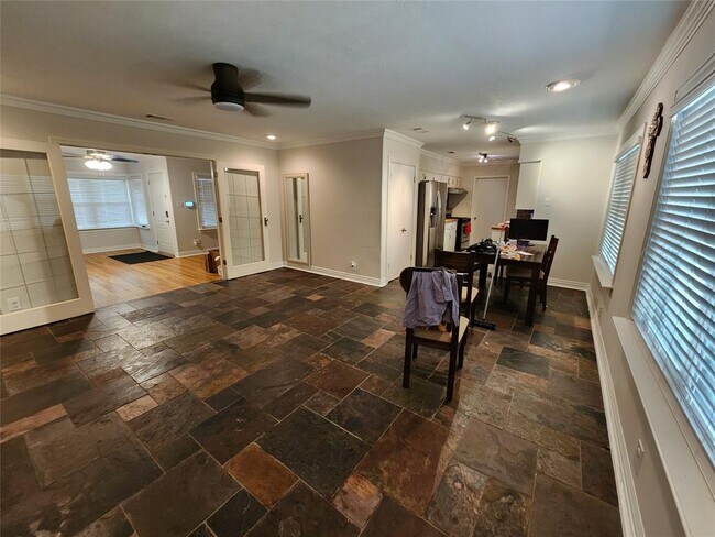 Building Photo - 5535 Berry Creek Dr