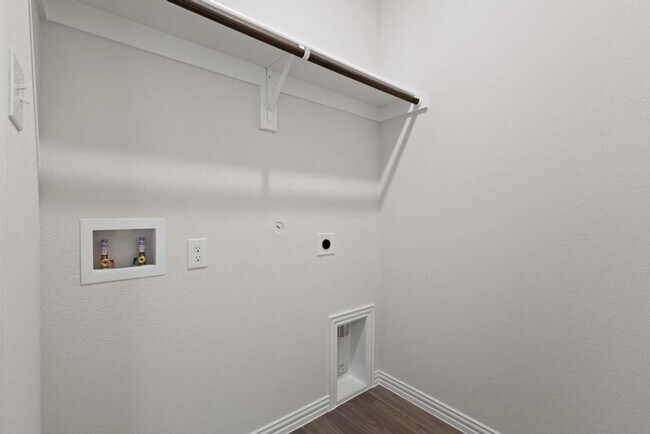 Building Photo - Brand New 3 Bed / 2 Bath Home Be the First...