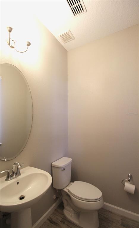 Building Photo - 11819 Brookside Dr