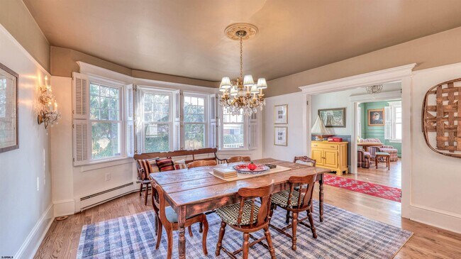 Building Photo - 17 S Derby Ave