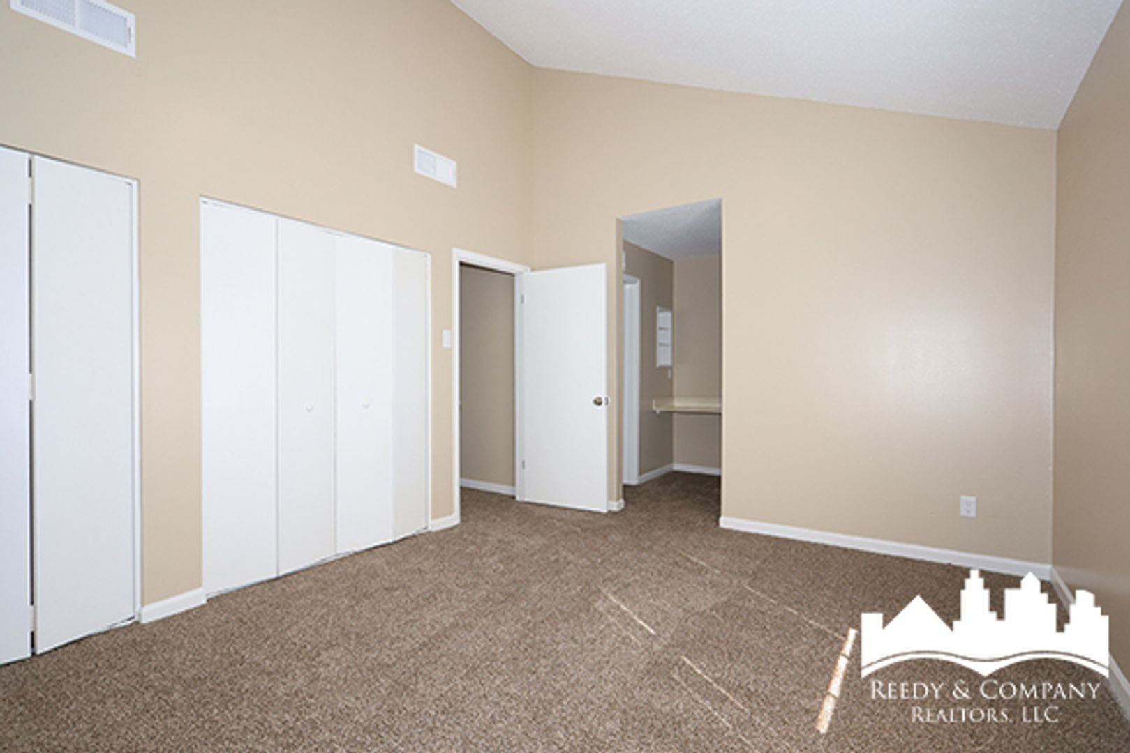 Building Photo - 6760 Racquet Club Dr