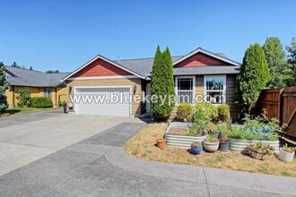 Building Photo - 3 Bed, 2 Bath Home in Battle Ground