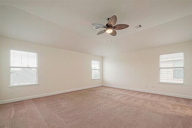 Building Photo - 4419 Matagorda Lakes Dr