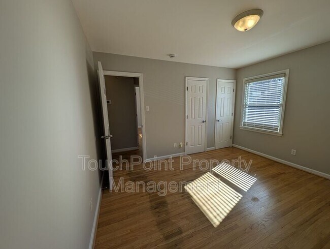 Building Photo - 3331 Donovan Pl