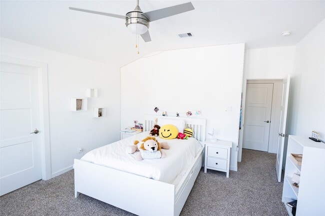 Building Photo - 14035 Vly Crk Ct