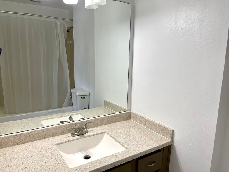 Building Photo - 12048 Tift Cir