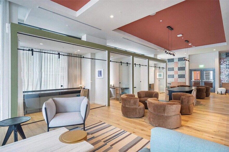 Building Photo - 11 NE 6th St