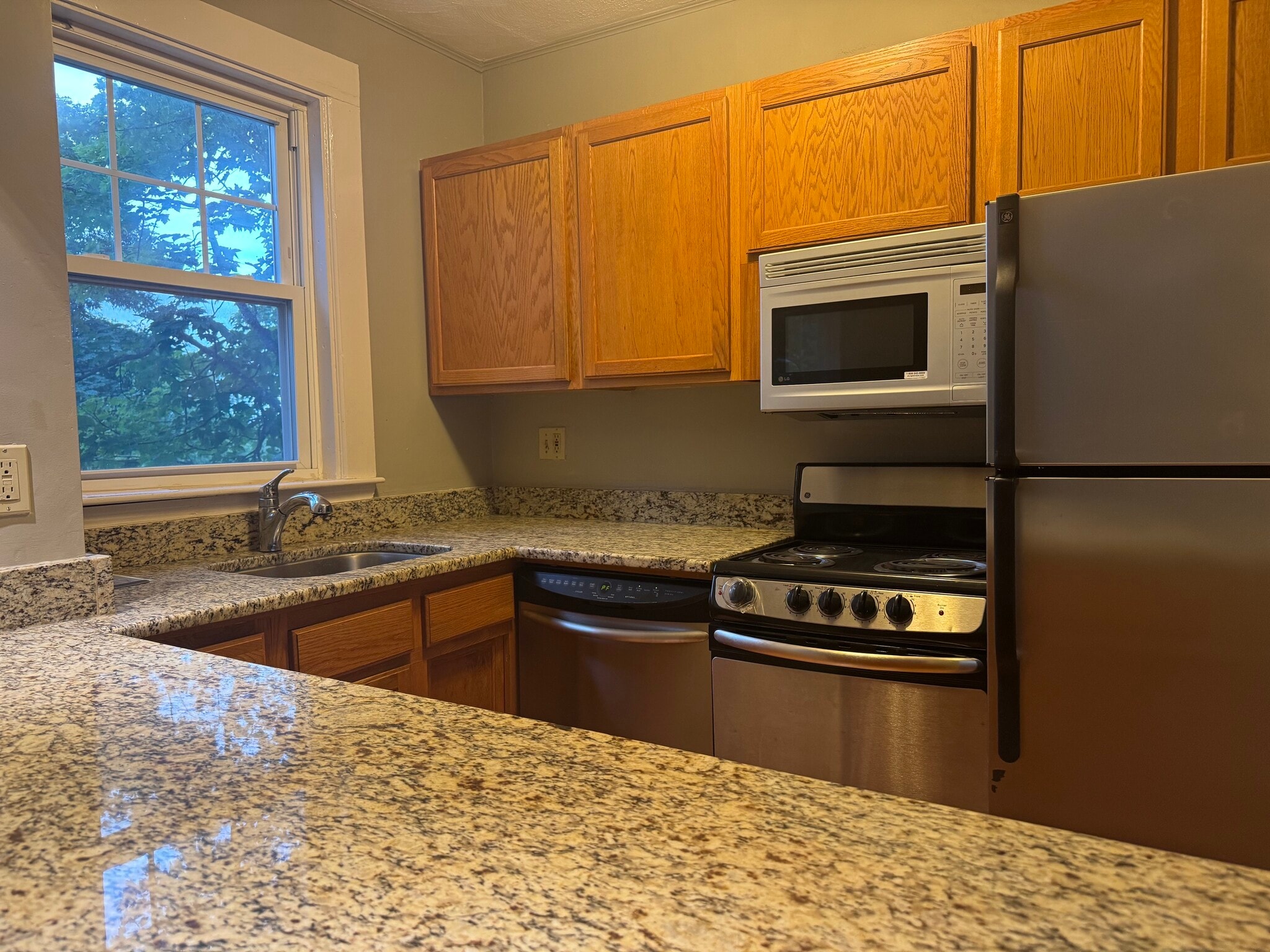 Building Photo - 299 Nahant Rd
