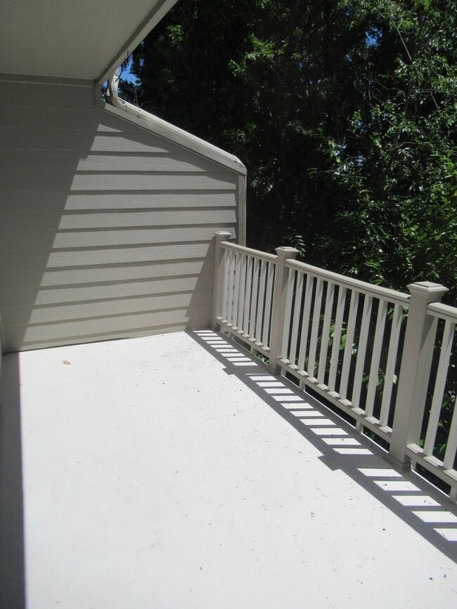 Building Photo - Split Level Two Bedroom Duplex