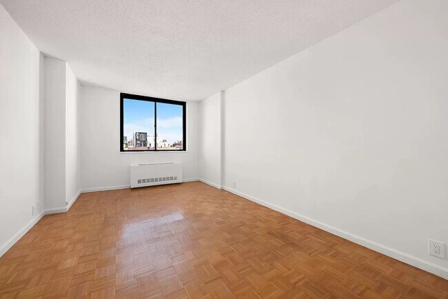 Building Photo - Sunlight 1 Bedroom 1 Bathroom