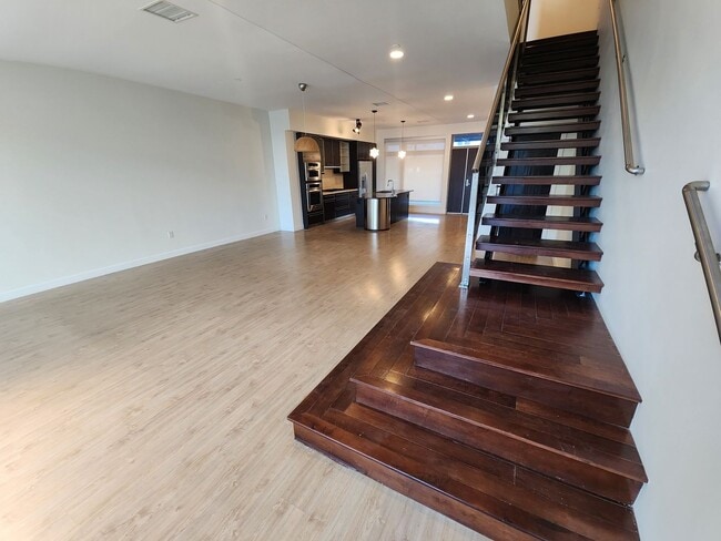 Building Photo - Exceptional Two Level 3 bedroom Condo in upscale Luxe Lofts