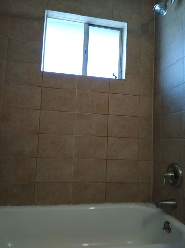 Building Photo - Osceola Duplex