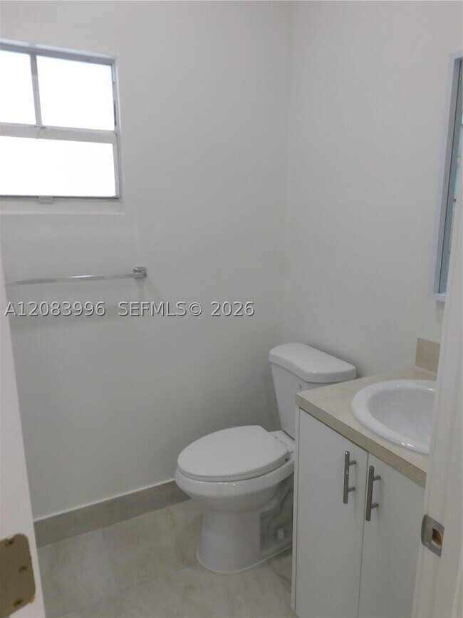 Building Photo - 2754 NW 26th St