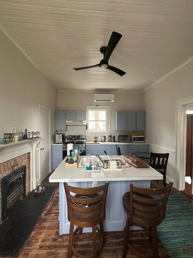 Building Photo - Shotgun Home in the Boulevard Neighborhood - Move in date June 1st, 2026