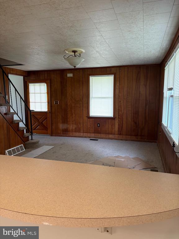Building Photo - 167 E Wolfert Station Rd