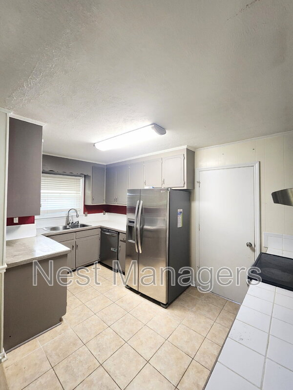 Building Photo - 1512 Atwick Dr