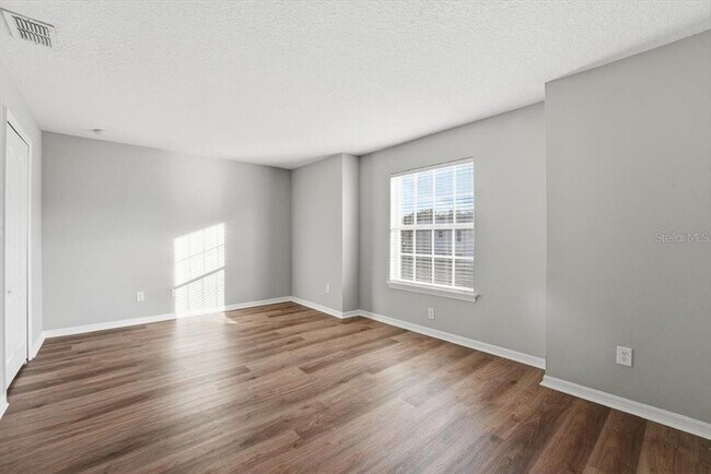 Building Photo - 182 Chippendale Terrace