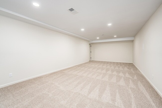 Building Photo - 1520 N Yale Blvd