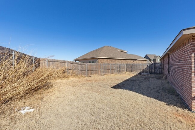 Building Photo - Stunning 4-Bed Home in Deer Creek Schools with Open Floorplan & Community Amenities