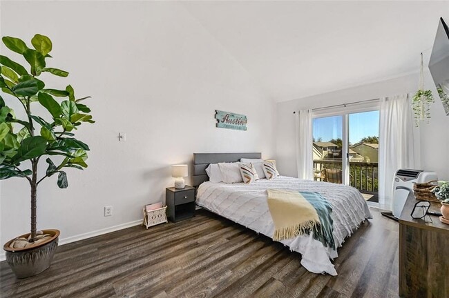 Building Photo - 115 Comanche Dr