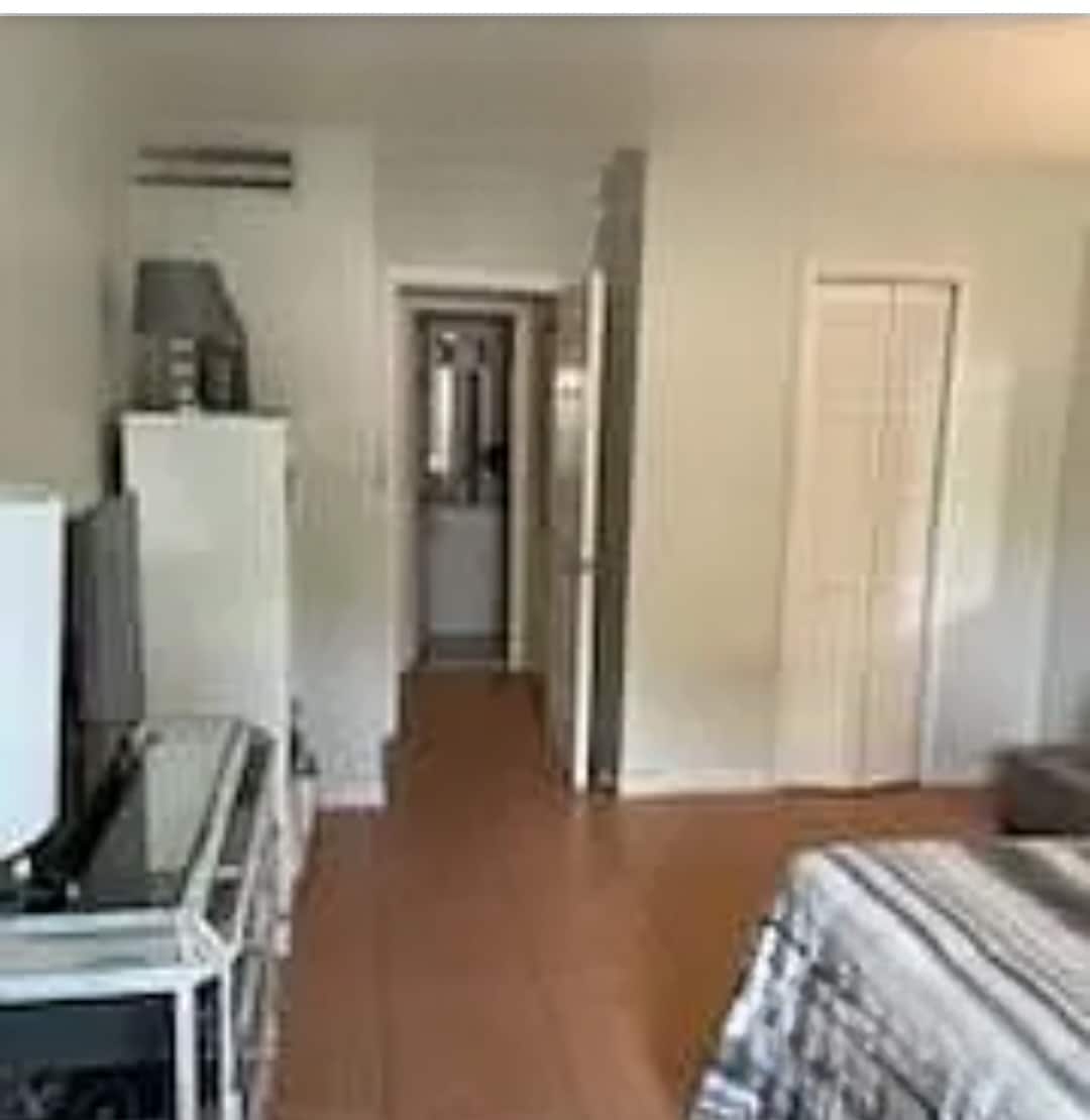 Foyer - 5759 SW 61st St