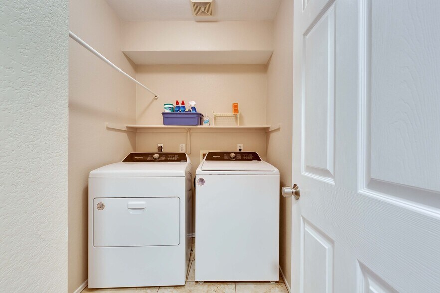 Building Photo - 3201 Mocha Trl