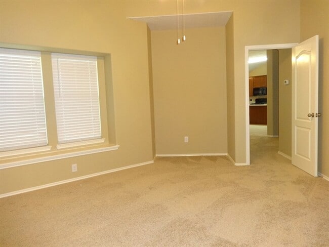 Building Photo - 21515 Rose Mill Dr